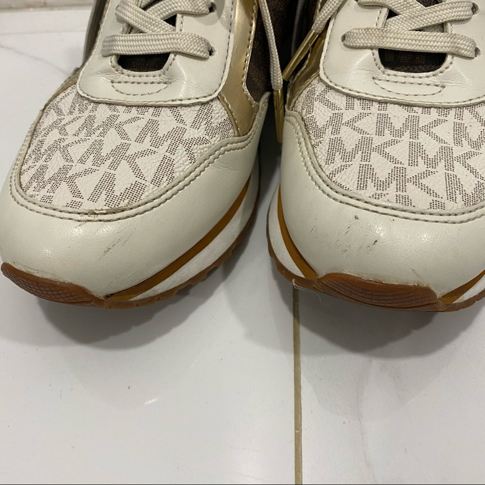 michael kors sneakers - Picture 5 of 10
